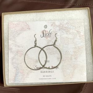 New Silver Brave hoops